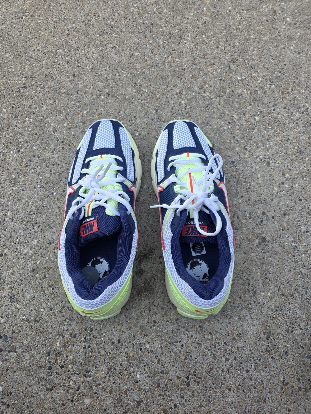 Nike Zoom Vomero 5 sneakers Men 7 Women 8.5 (40) - Picture 11 of 12